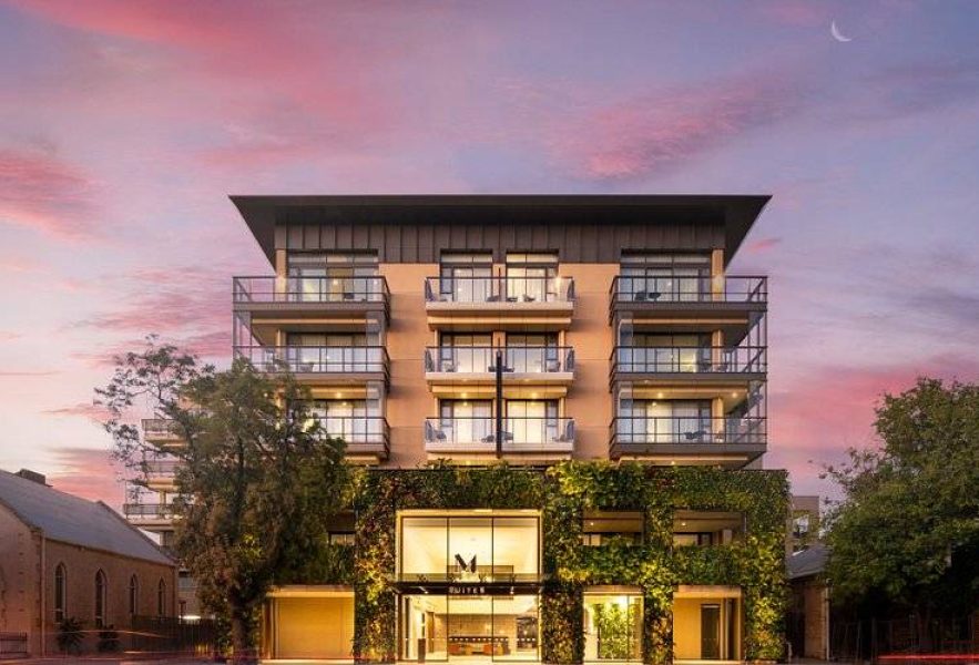 majestic-m-suites-exterior majestic-m-suites-exterior